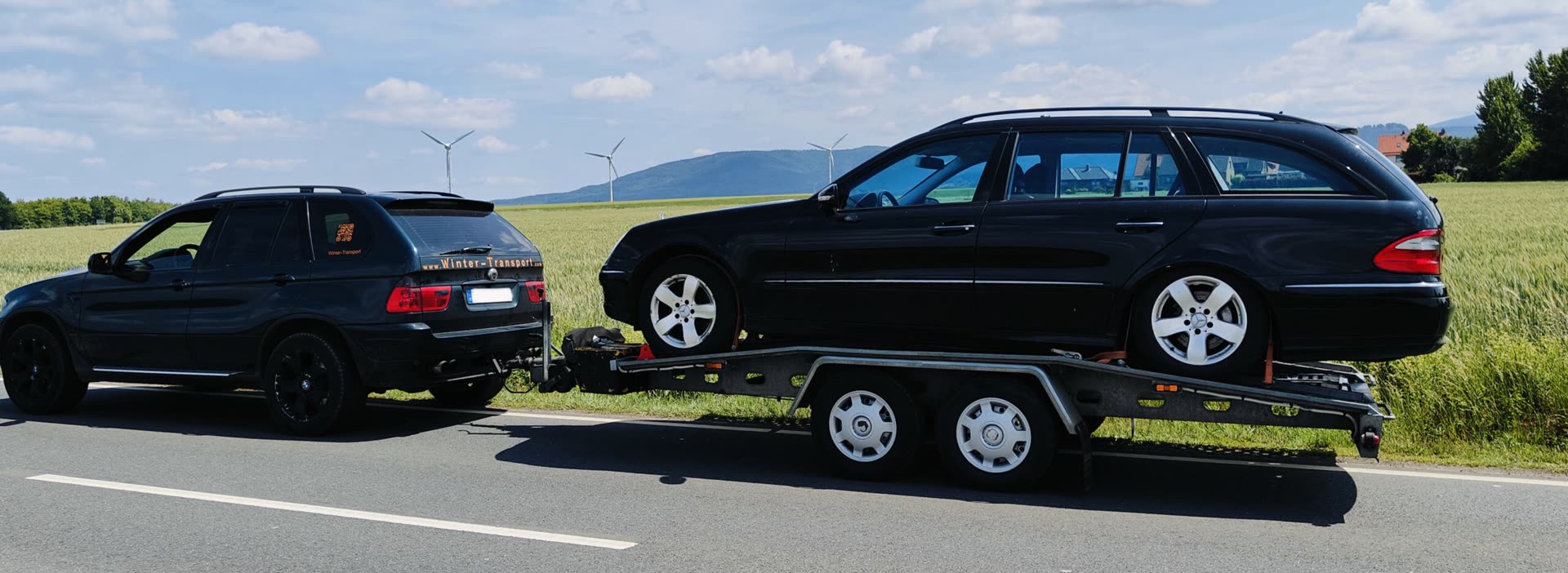 Mercedes Kombi Transport quer durch Deutschland
